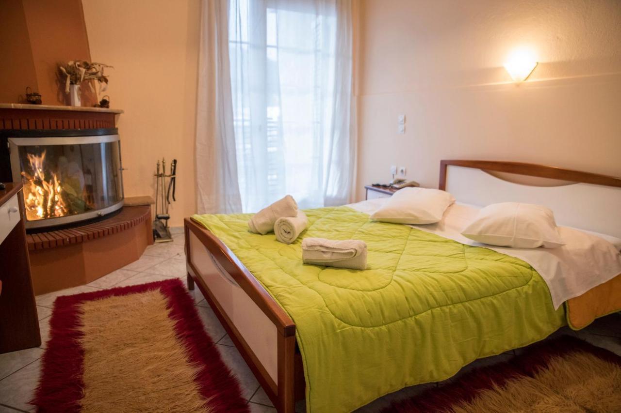 Ξενοδοχειο Παπαναγιωτου Hotel Neraïdochóri Bagian luar foto