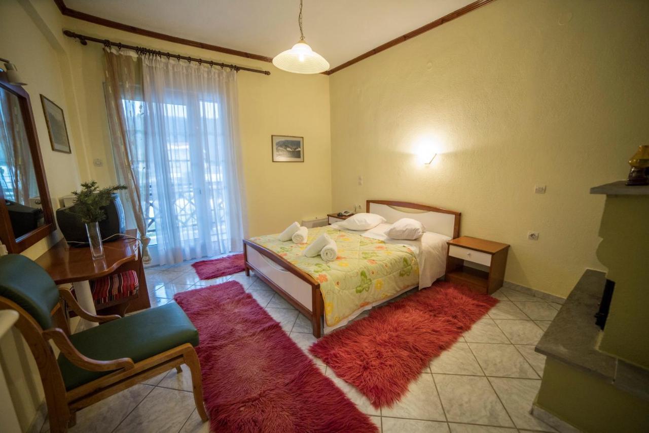 Ξενοδοχειο Παπαναγιωτου Hotel Neraïdochóri Bagian luar foto