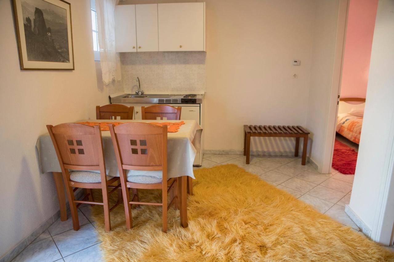 Ξενοδοχειο Παπαναγιωτου Hotel Neraïdochóri Bagian luar foto