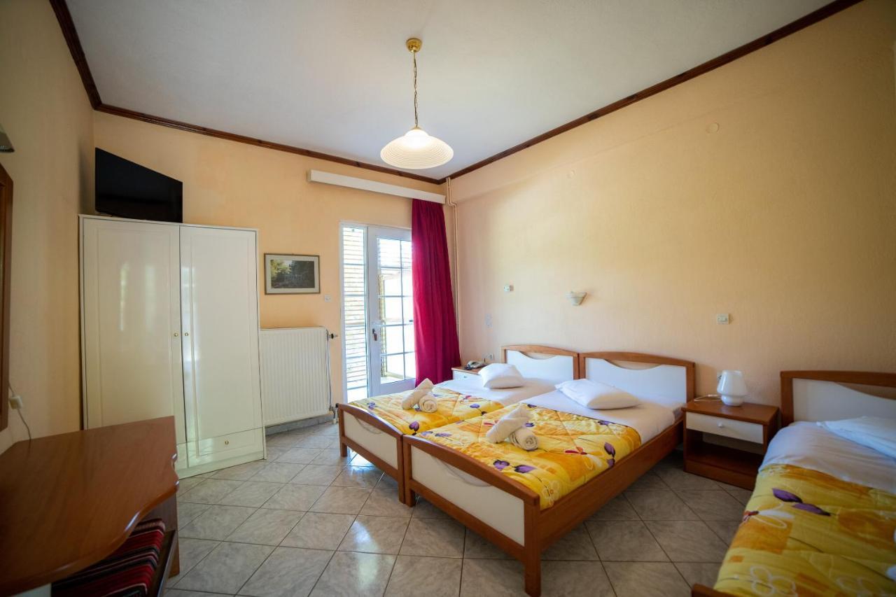Ξενοδοχειο Παπαναγιωτου Hotel Neraïdochóri Bagian luar foto