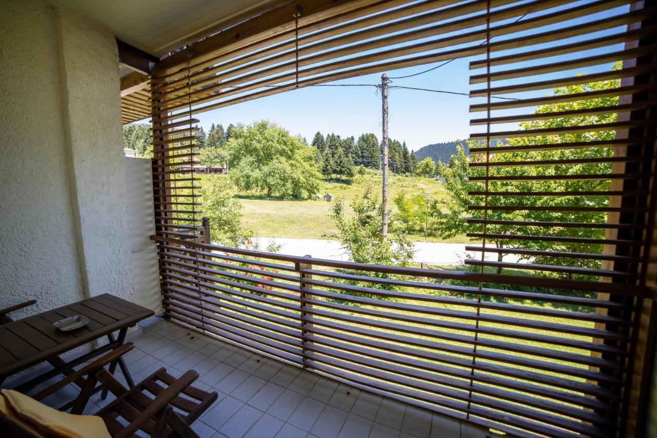 Ξενοδοχειο Παπαναγιωτου Hotel Neraïdochóri Bagian luar foto